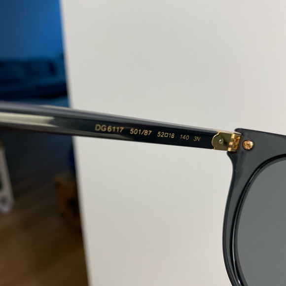 Dolce & Gabbana- Cat Eye Sunglasses 52mm. Solid: Black/Grey-Made in Italy. - Picture 5 of 12